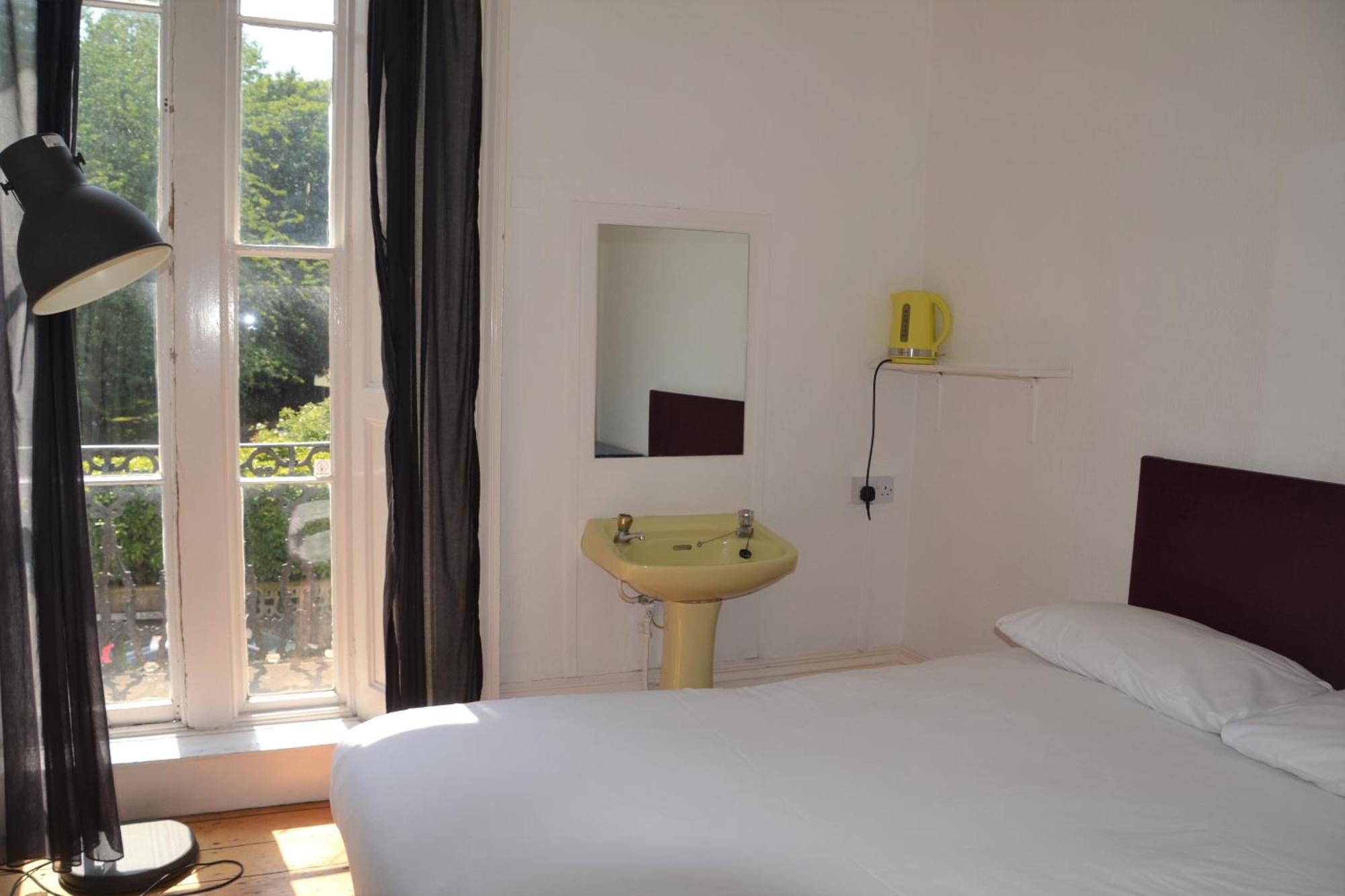 Westbourne Place Rooms - By Clifton Short Lets 布里斯托 客房 照片